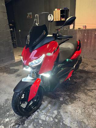 YAMAHA XMAX ABS 